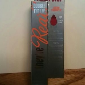 Lip liner/lipstick💄