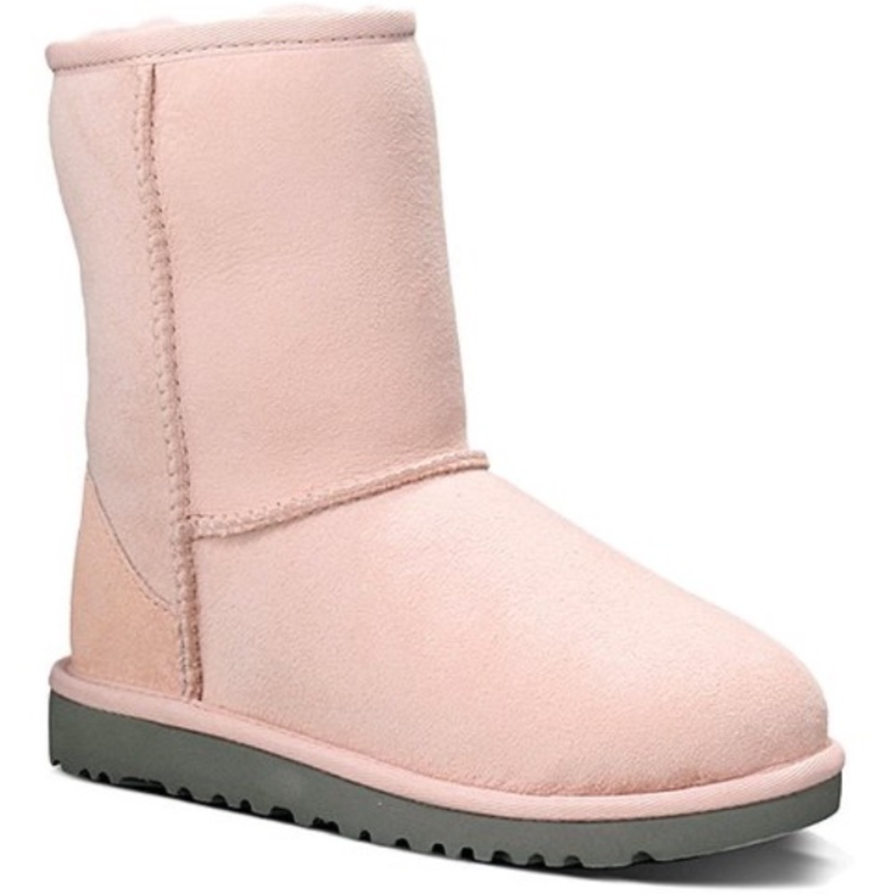 Well Loved Light Pink Uggs