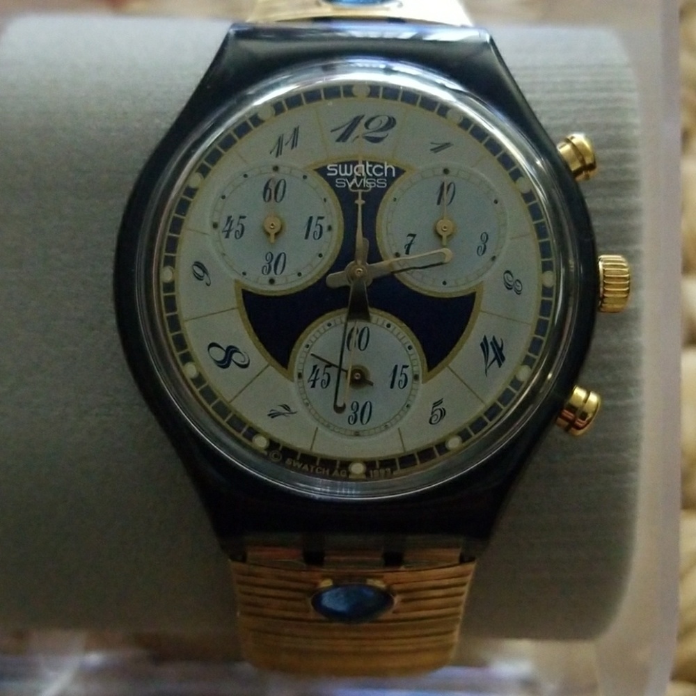 Authentic swatch swiss made collector item NIB