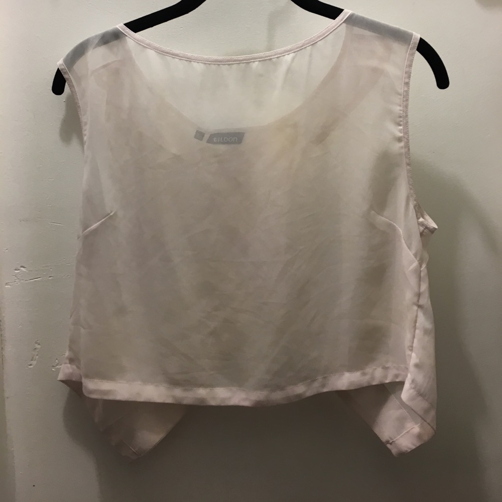 Tildon sheer open back, button detail tank.