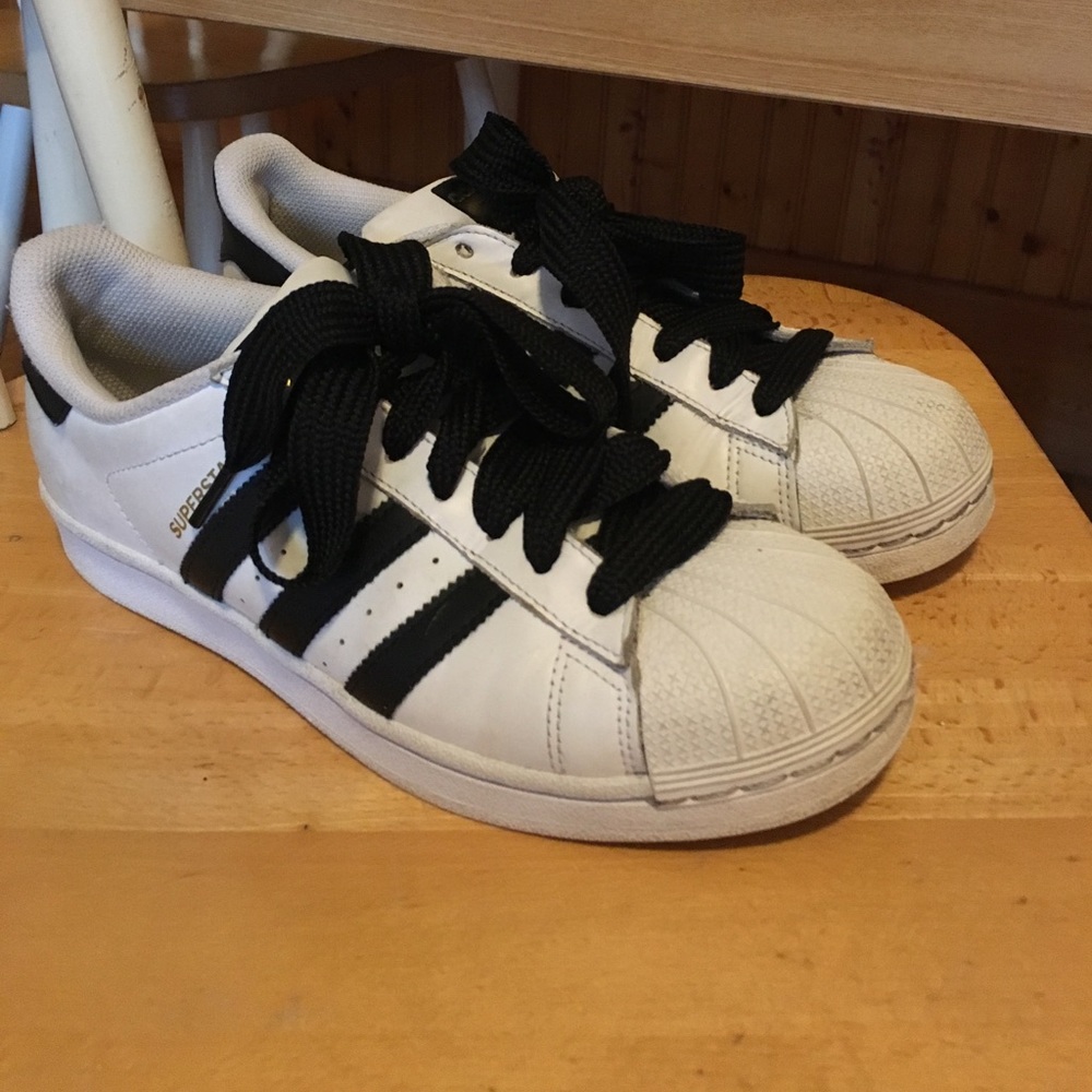 AUTHENTIC ADIDAS SUPERSTARS ORIGINAL COLOR