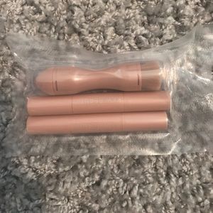 💛LIGHT💛KKW Beauty Contour & Highlight Kit