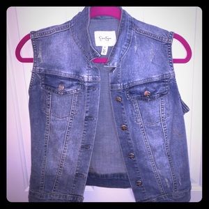 Jessica Simpson jean vest