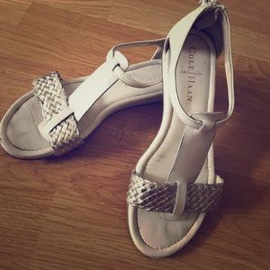✨👡White and Silver Sandals by Cole Haan👡✨