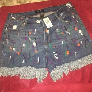 Daisy Duke Denim Shorts Hot Gyal !!