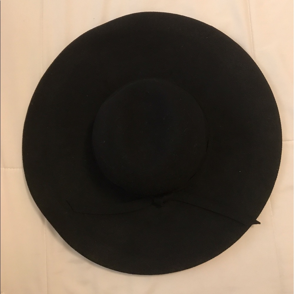 Salem Vibe Hat