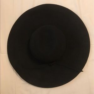 Salem Vibe Hat