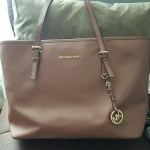 Michael kors purse