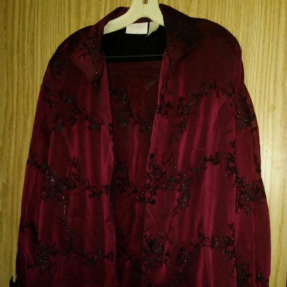 Elisabeth by Liz Claiborne maroon top & skirt