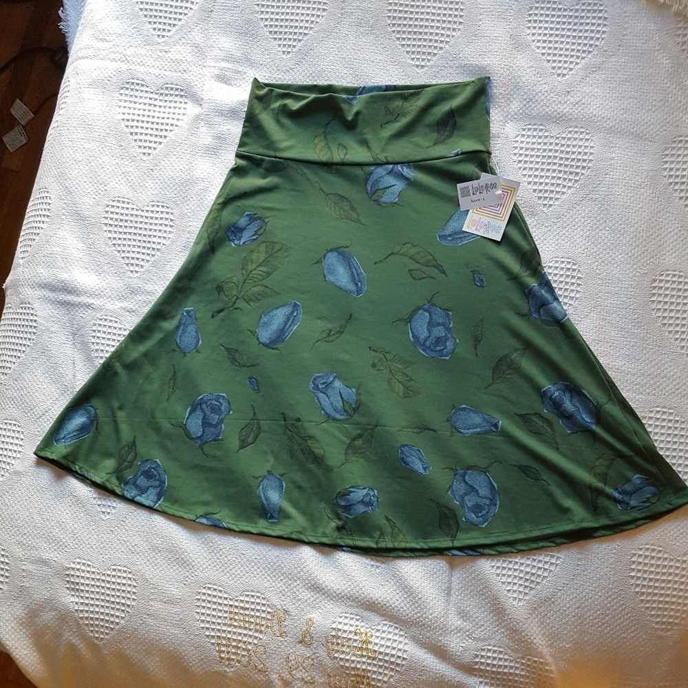 NWT LuLaRoe Large Floral Azure Skirt