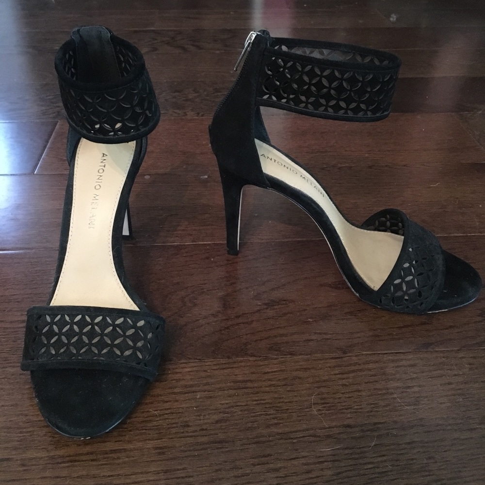 Antonio Melani suede black heels