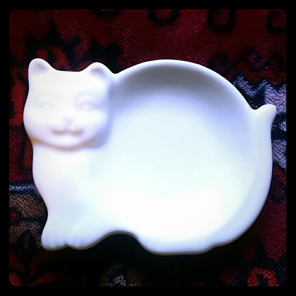 Mini Decorative Cat Dish