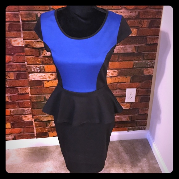 Dresses & Skirts - Women's dress