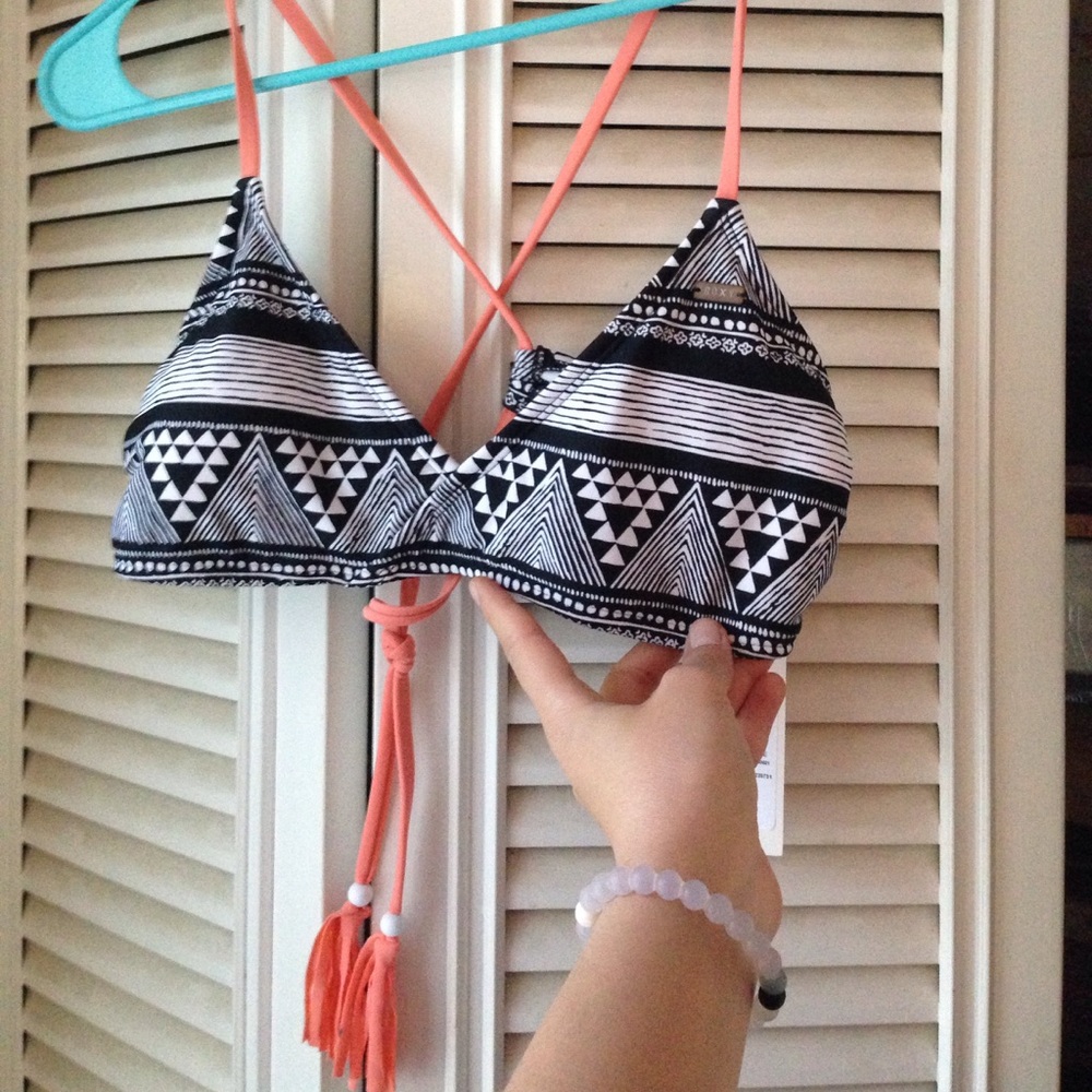 NWT Large Roxy Bikini Top