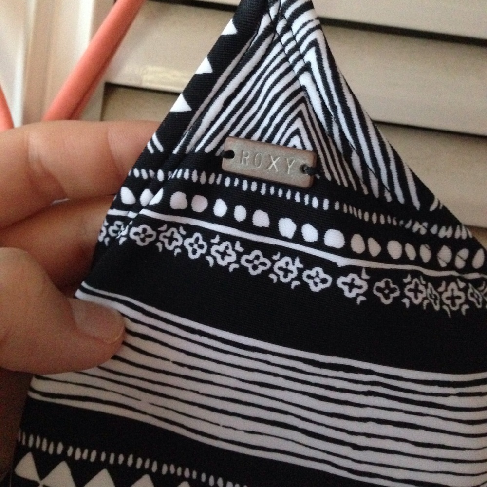 NWT Large Roxy Bikini Top - Picture 3 of 4