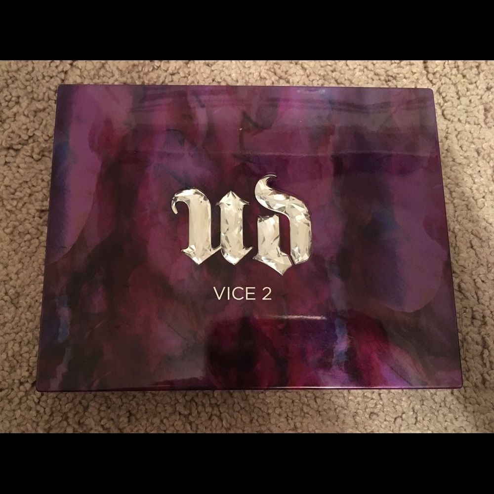 Urban Decay Vice 2 Eyeshadow Pallet 💅🏽