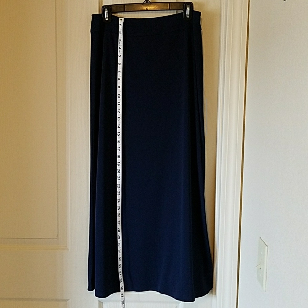 BCBG vintage 2 pc tank/maxi skirt set. Sz M Sz 10