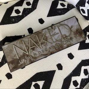 UD | Naked Smoky Palette