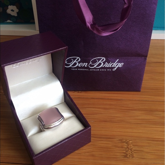 NIB Lisa Bridge Rose Quartz Ring - Picture 2 of 4