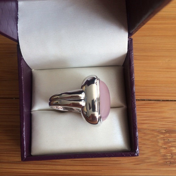 NIB Lisa Bridge Rose Quartz Ring - Picture 4 of 4
