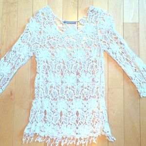 FINN & CLOVER Ivory Crochet/Lace Top