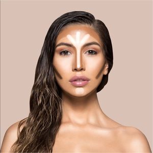 KKW Beauty Contour & Highlight Kit in MEDIUM 💜