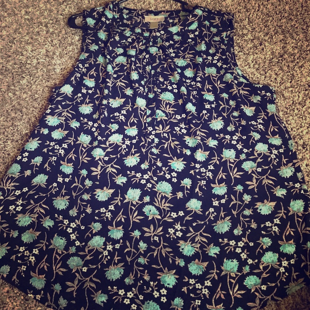 ❤️ Loft Floral Camisole ❤️