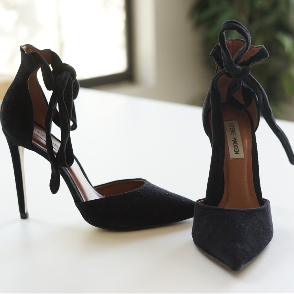 Steve Madden Black Bow Heels