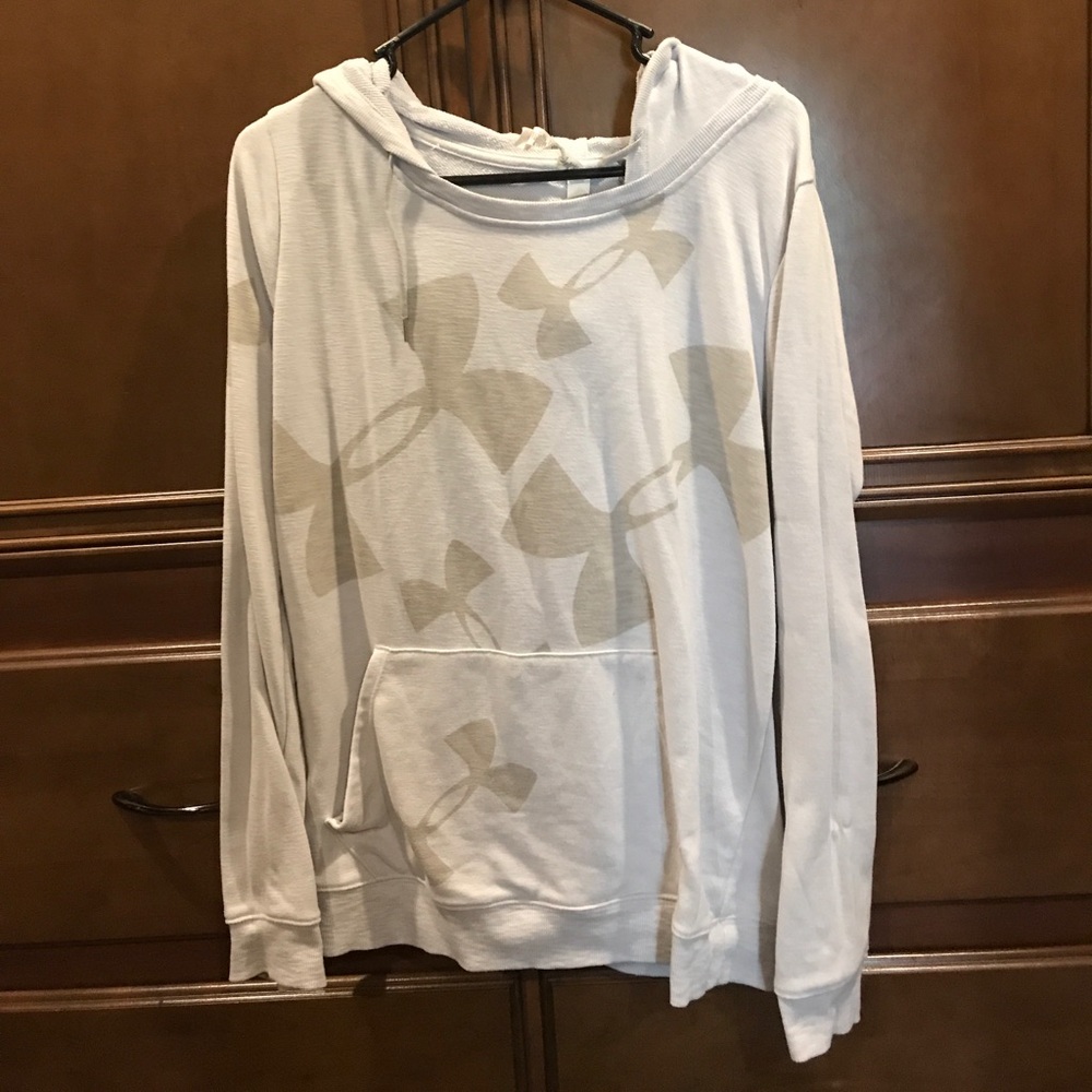 Under armour sweat shirt