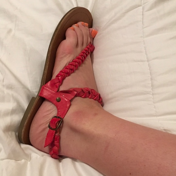 Coral sandals - Picture 3 of 4