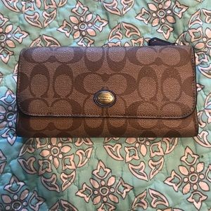 Coach Wallet - EUC