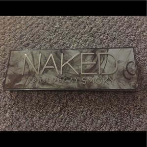 Urban Decay Naked Smokey Palette