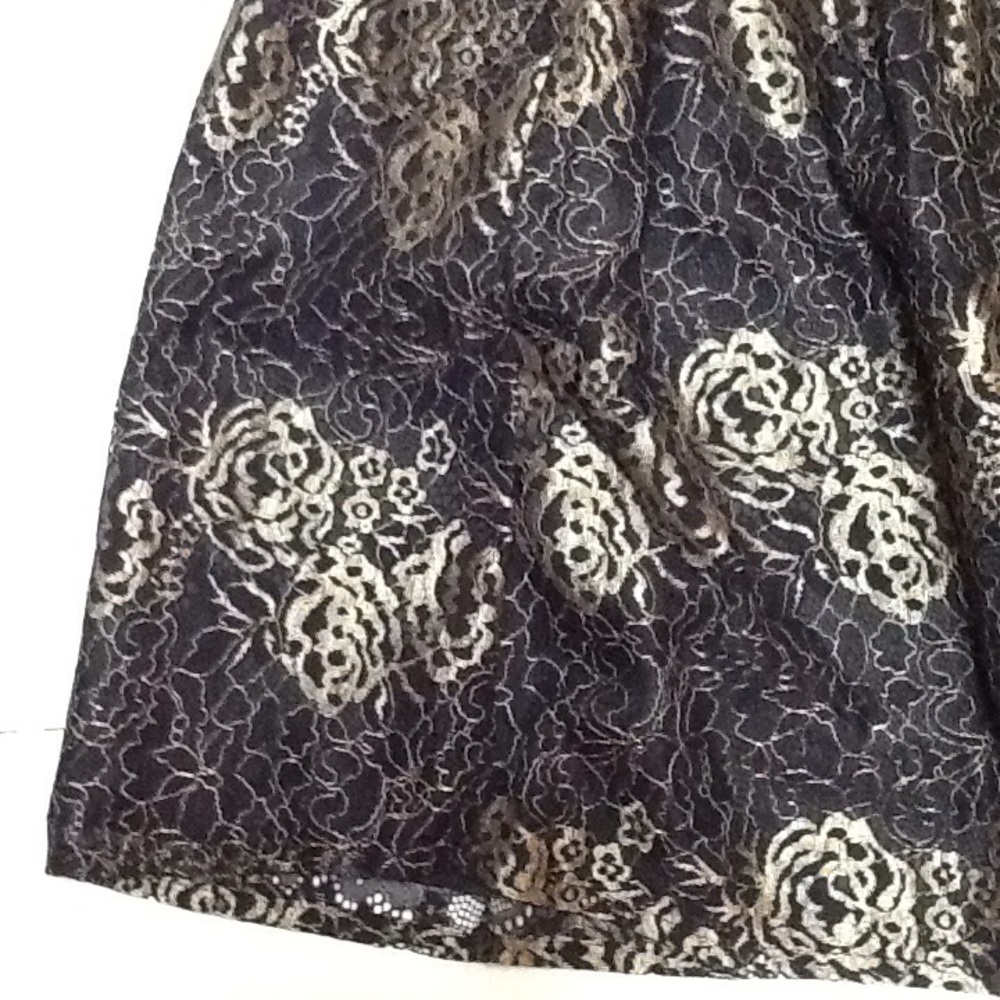 SALE Shirt Skirt set Black Roses Lace - Picture 4 of 4