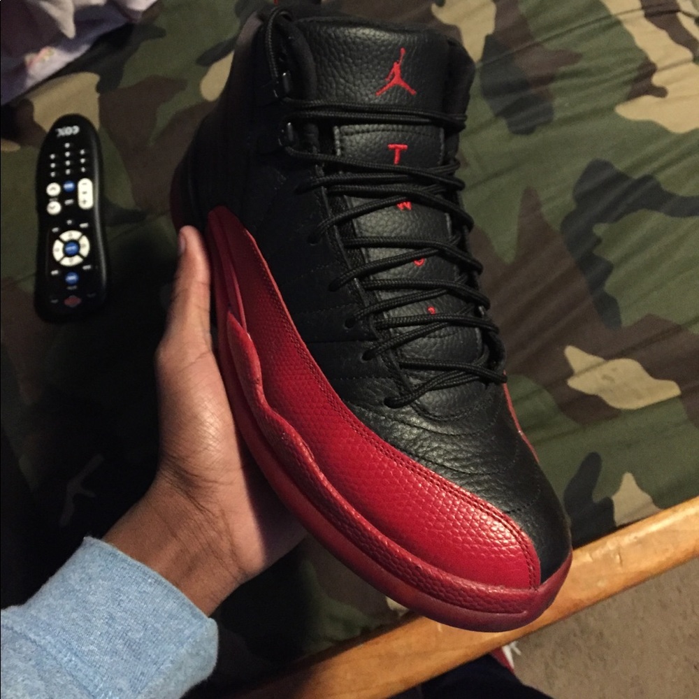 Flu Game 12's DS have all sizes 9.5-11