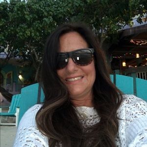 Meet your Posher, Michele