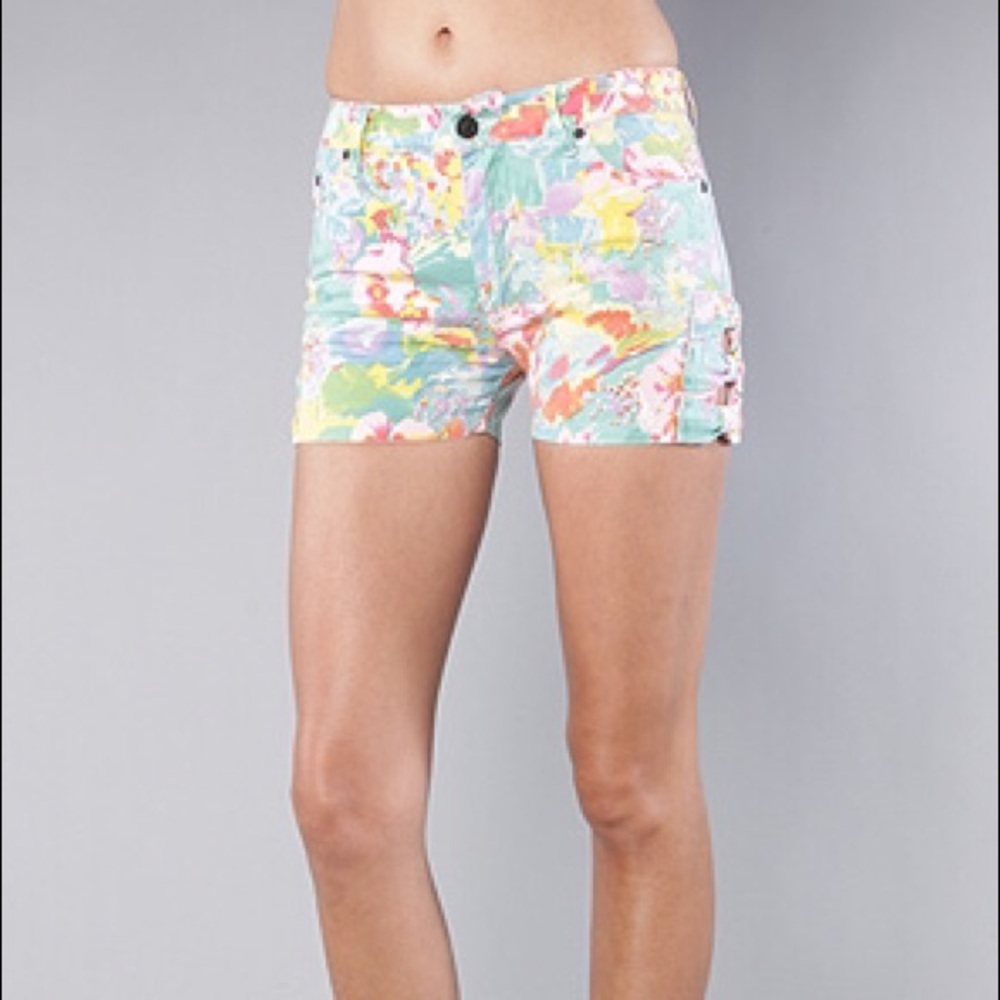 🔥3FOR$20🔥 floral bow detail shorts