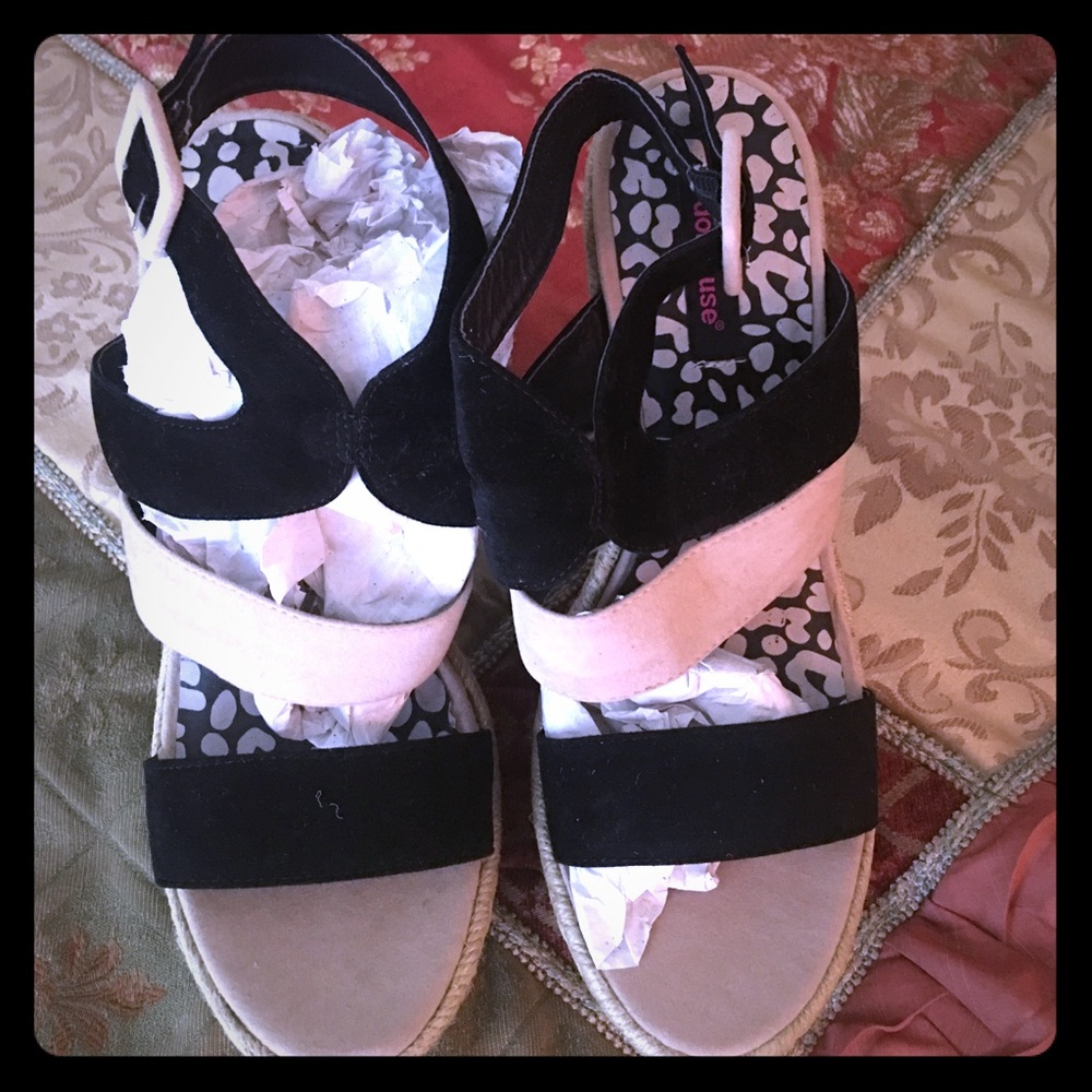 Black & Tan Wedge Heel