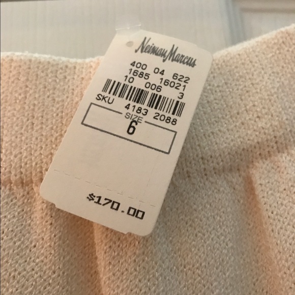 Beautiful St. John's sets. - Picture 3 of 8