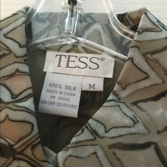 Beautiful St. John's sets. - Picture 5 of 8