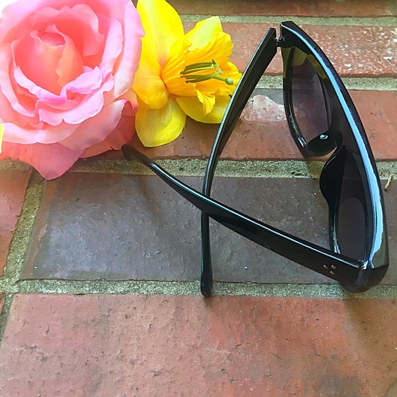 "Daaaaamn Gina" Oversized Shadow Flat Top Aviators - Picture 3 of 4