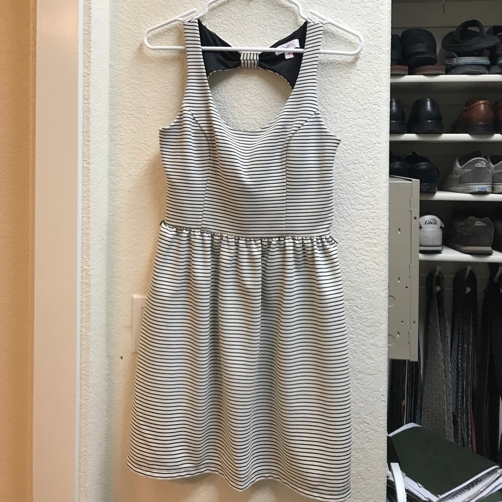 Candies sleeveless black and white striped dress
