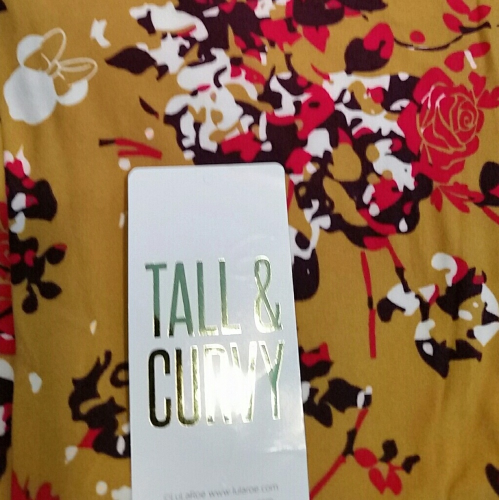 LULAROE DISNEY LEGGINGS. SIZE TC