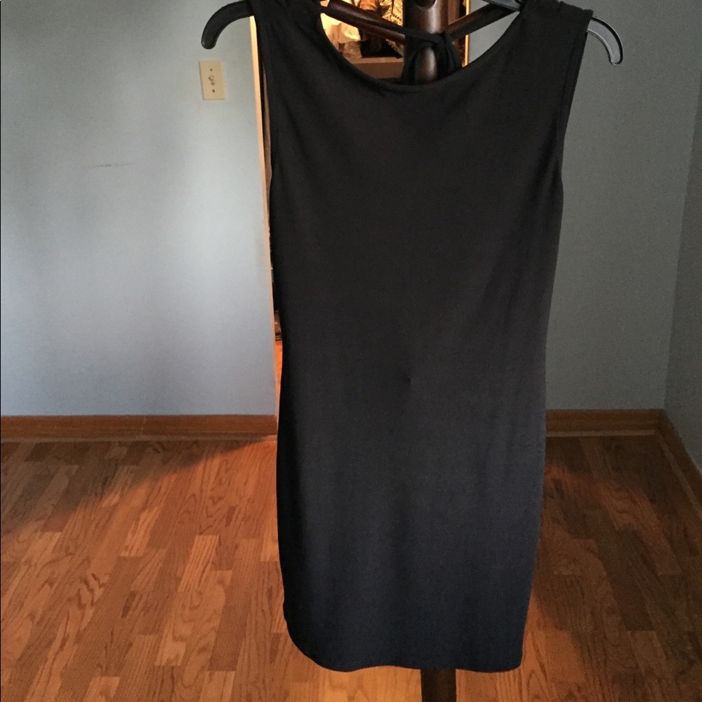 BLACK OPEN BACK DRESS✨ - Picture 2 of 2