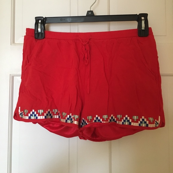 FRANCHESCAS red tribal short - Picture 1 of 2