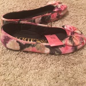 NWT Sam And Libby Size 10 Flats