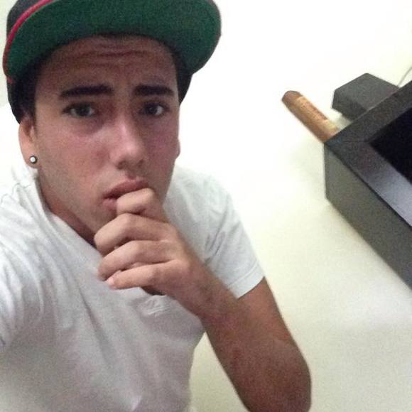 Meet your Posher, Dylan - Picture 1 of 1