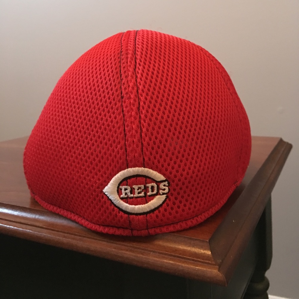 Cincinnati Reds Hat - Picture 2 of 2