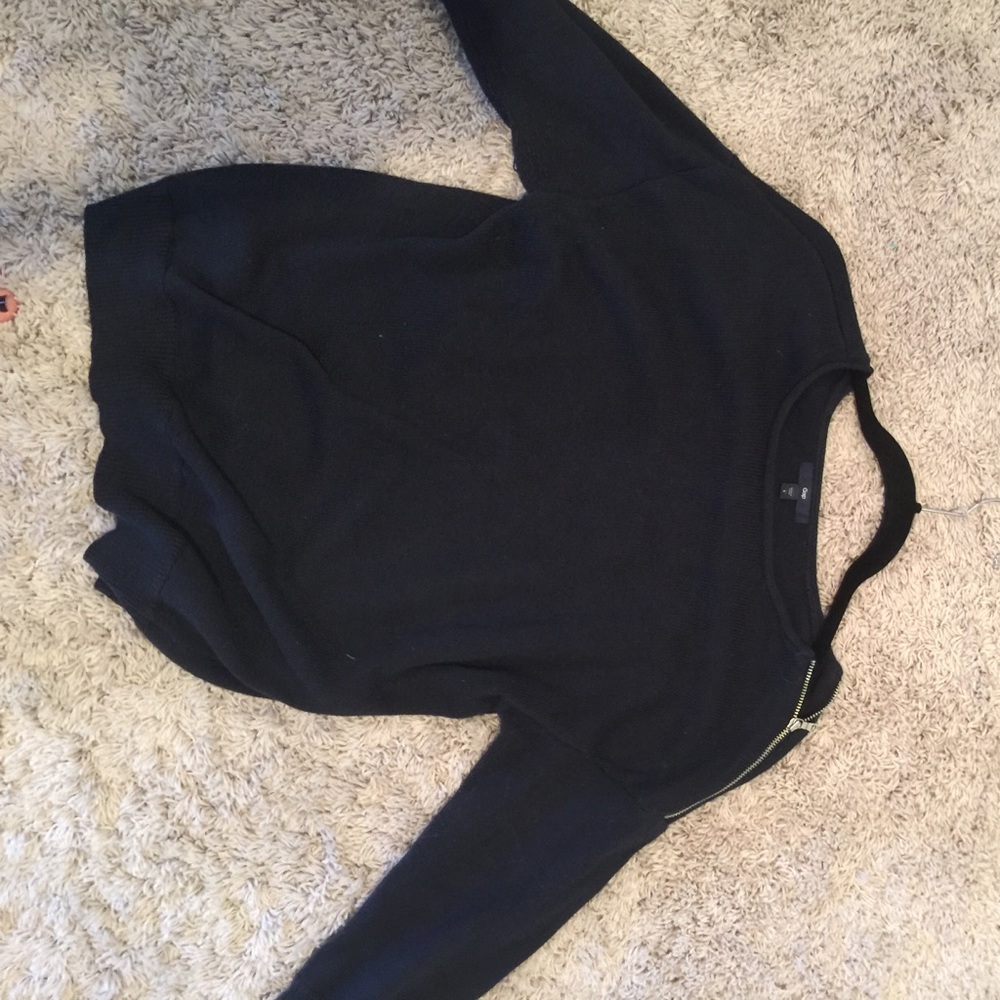 Gap Sweater