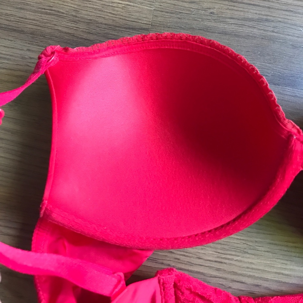 Victoria's Secret Push-Up Front Clasp Bra NWOT - Picture 5 of 6