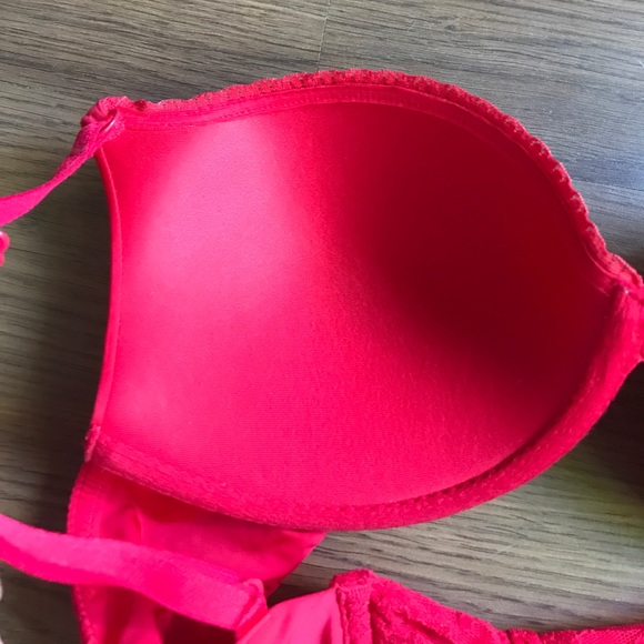 Victoria's Secret Push-Up Front Clasp Bra NWOT - Picture 5 of 6